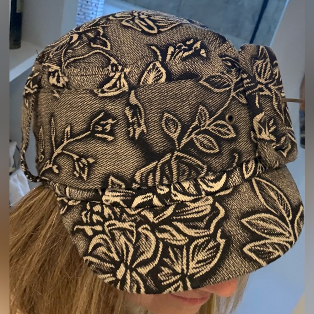 Headers Black and Cream Floral Cap Y2K